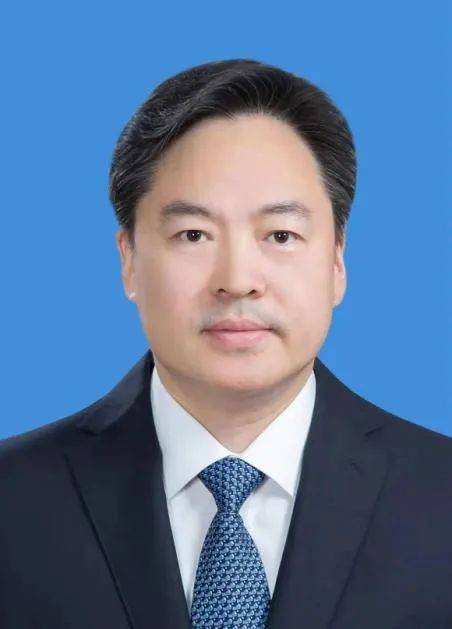 主政万亿GDP地级市，57岁的他任上被查！突然落马被关注：周末还在带队外出考察