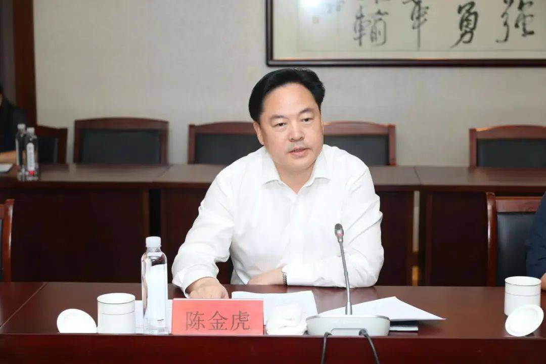 主政万亿GDP地级市，57岁的他任上被查！突然落马被关注：周末还在带队外出考察
