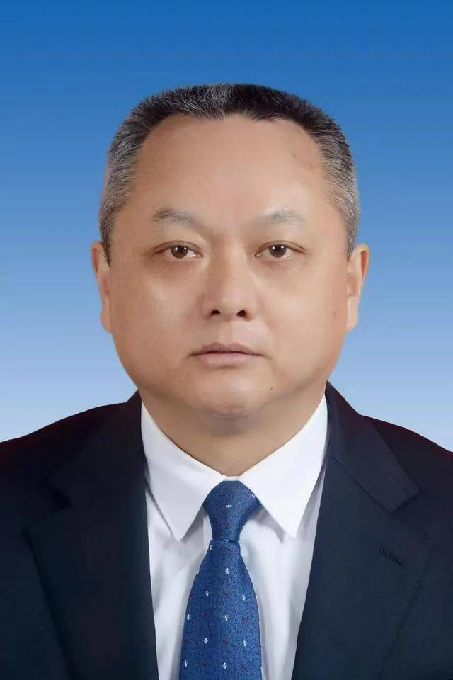 他们任政府一把手！直辖市人事密集调整