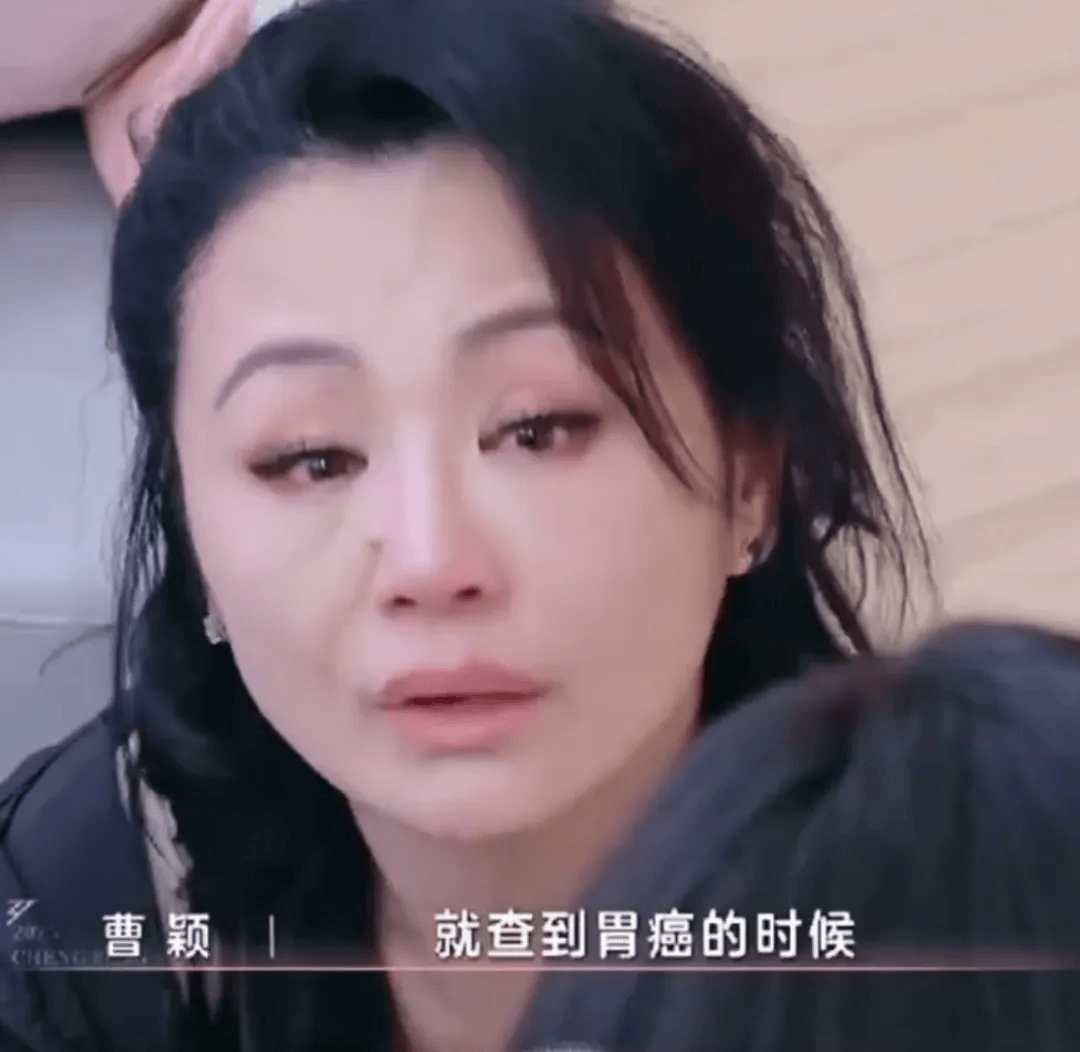 曹颖14岁儿子状态曝光，被赞最帅星二代！网友：这颜值可以直接出道了